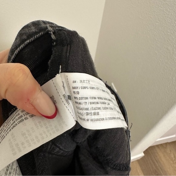 Abercrombie & Fitch The Mom High Rise Jeans Gray Black Wash Size 27 Short Women - Picture 9 of 9